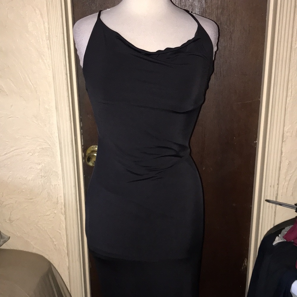 BLACK MIDI DRESS ‼️🖤
